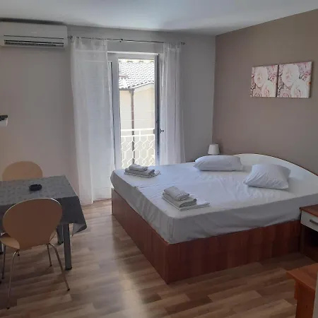 Apartament Ravlic